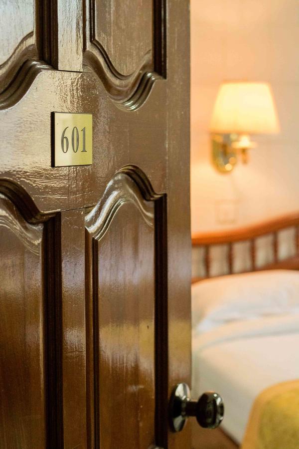 May Shan Hotel Янгон Екстер'єр фото