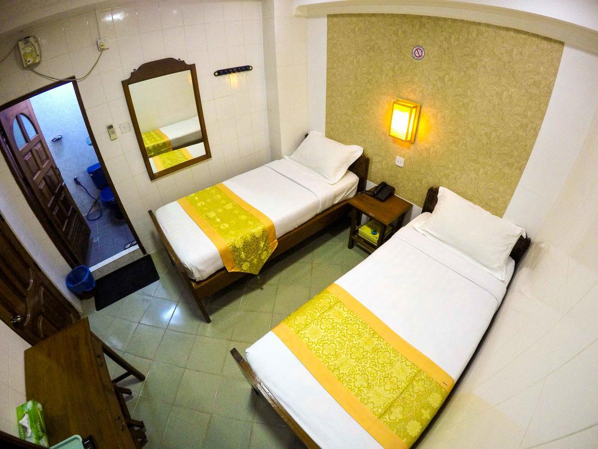May Shan Hotel Янгон Екстер'єр фото