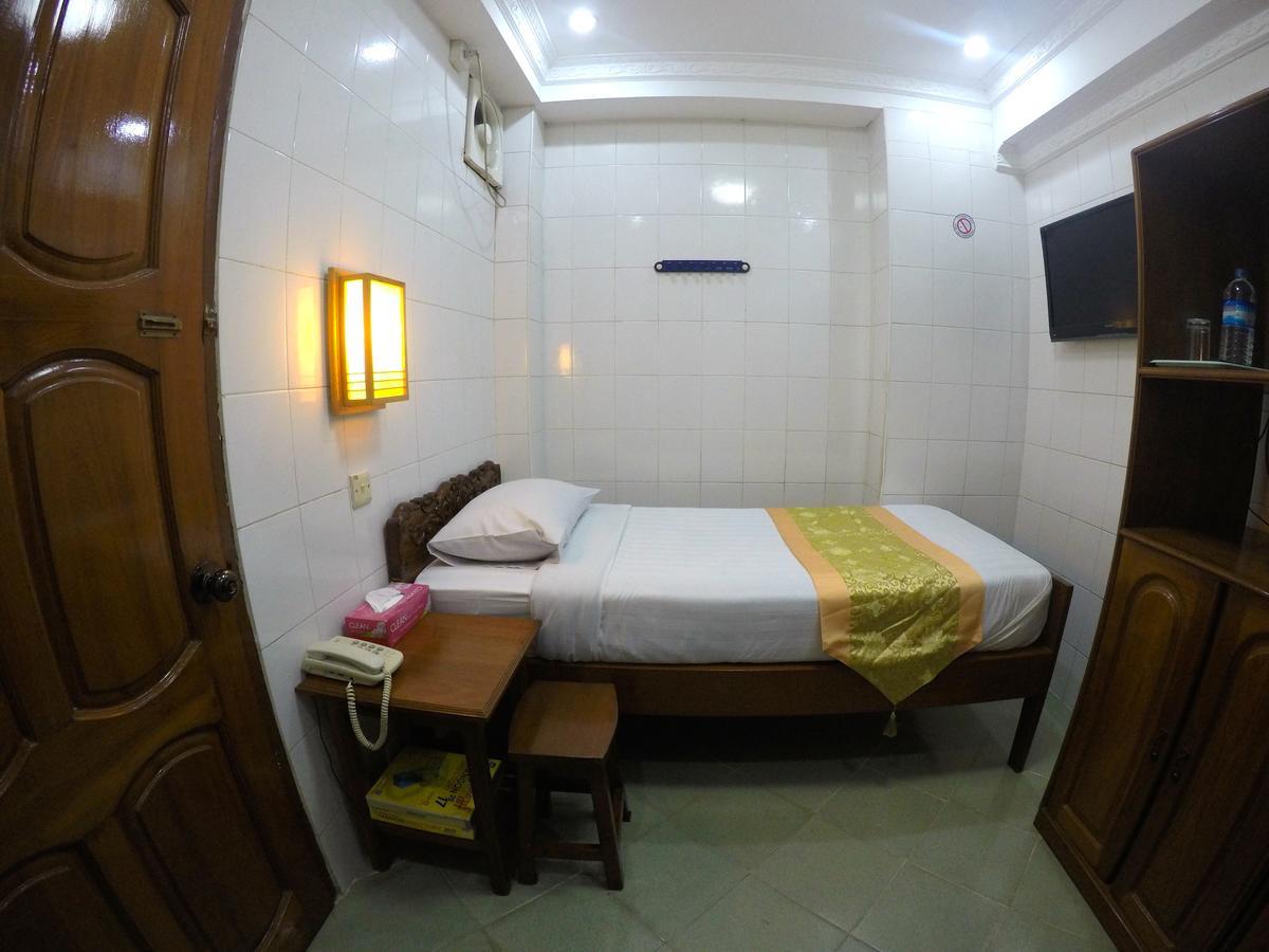 May Shan Hotel Янгон Екстер'єр фото
